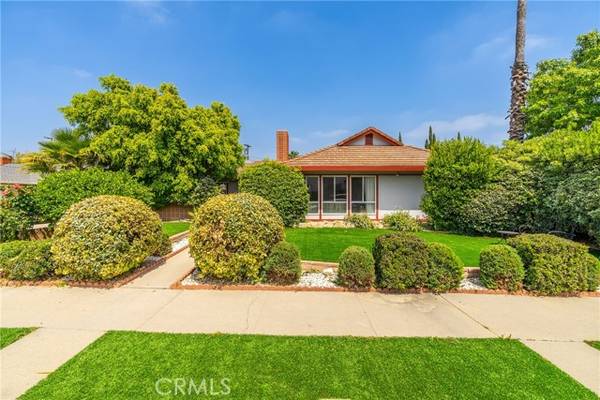 9604 Swinton Avenue, North Hills, CA 91343