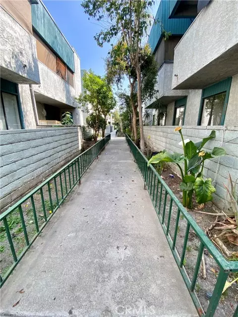 Panorama City, CA 91402,8801 Willis Avenue #49