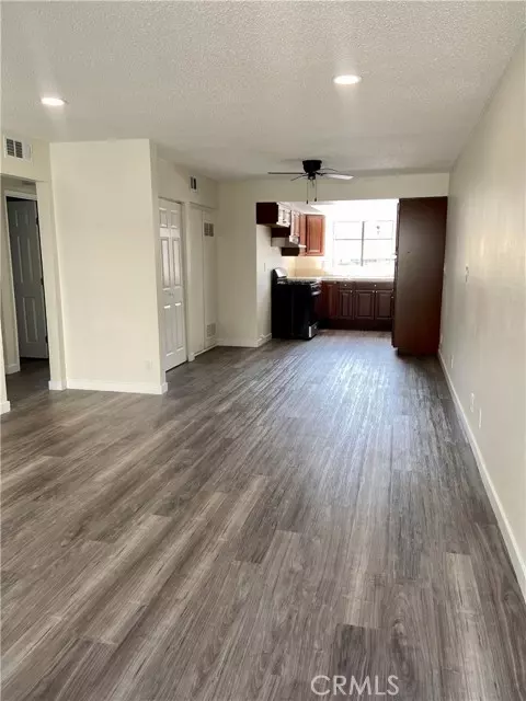 Panorama City, CA 91402,8801 Willis Avenue #49