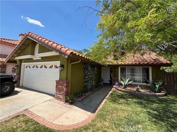 3033 Fairfield Avenue, Palmdale, CA 93550