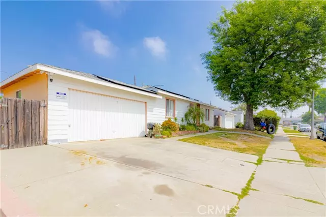 Arleta, CA 91331,13505 Muscatine Street