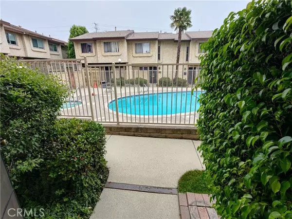 Sylmar, CA 91342,13701 Hubbard Street #39