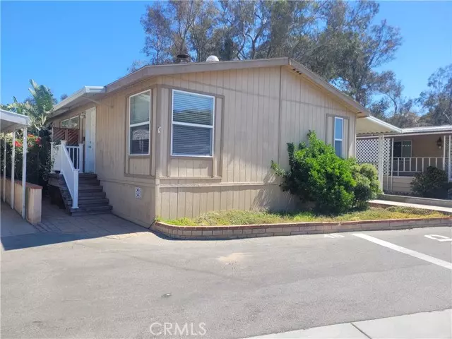 11401 Topanga #46, Chatsworth, CA 91311