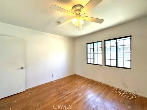 Panorama City, CA 91402,15100 Marson Street