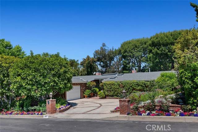 3175 Dona Sarita Place, Studio City, CA 91604