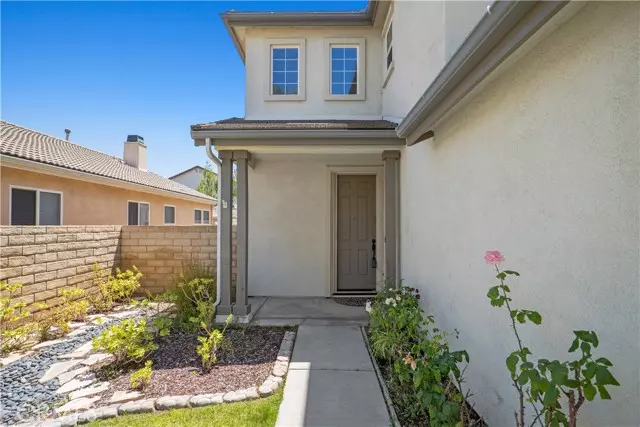 Saugus, CA 91350,28304 Houston Court