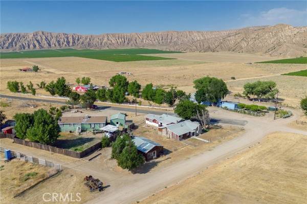 4050 El Roblar Street, New Cuyama, CA 93254