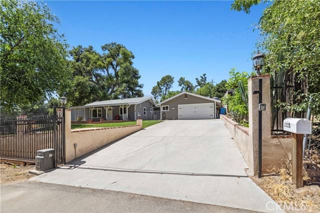 13225 Chrisco Street, Agua Dulce, CA 91390