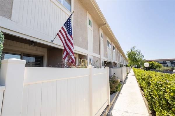 10159 De Soto Avenue #203, Chatsworth, CA 91311