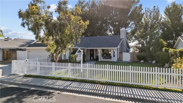 Saugus, CA 91350,27915 Carnegie Avenue