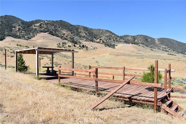 1 Ottawa, Tehachapi, CA 93561