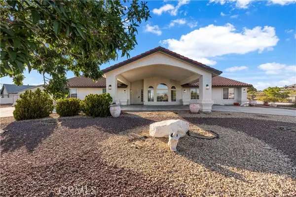 18680 Siskiyou Road, Apple Valley, CA 92307