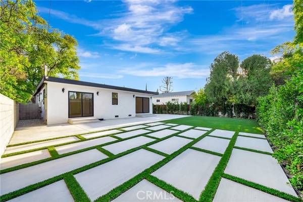 17407 Hatteras Street, Encino, CA 91316