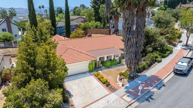 16528 Nearview Drive, Canyon Country, CA 91387