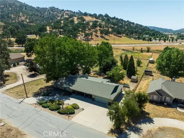 Tehachapi, CA 93561,23061 Lakeview Drive