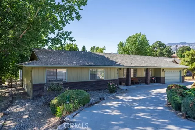 Tehachapi, CA 93561,23061 Lakeview Drive