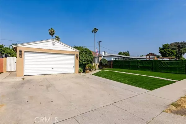 Panorama City, CA 91402,8855 Sylmar Avenue