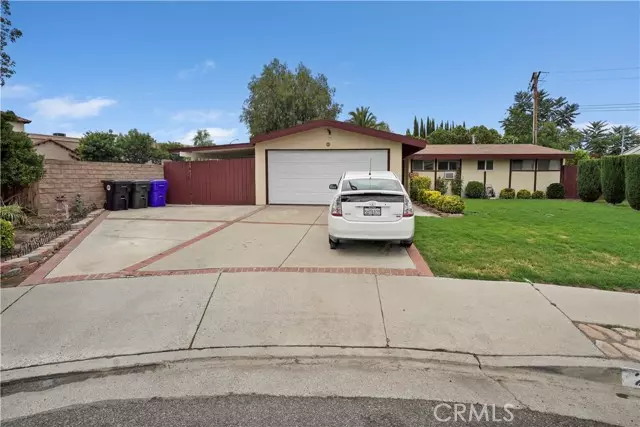 Canyon Country, CA 91351,27207 Plumwood Avenue