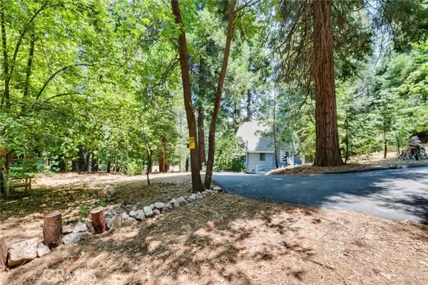 Lake Arrowhead, CA 92352,658 W Victoria Court