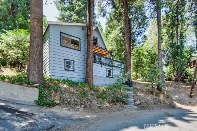 658 W Victoria Court, Lake Arrowhead, CA 92352