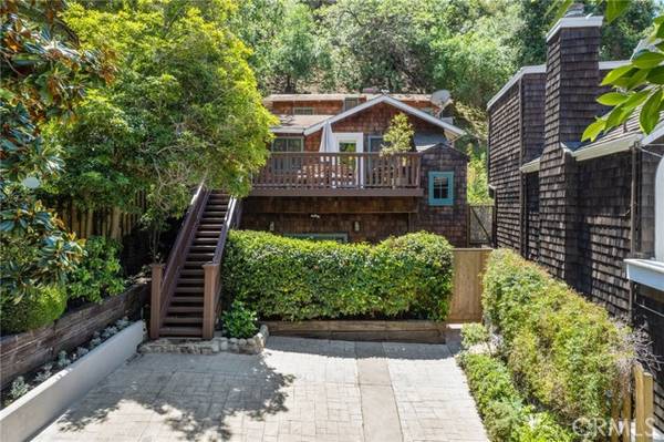 9854 Portola Drive, Beverly Hills, CA 90210