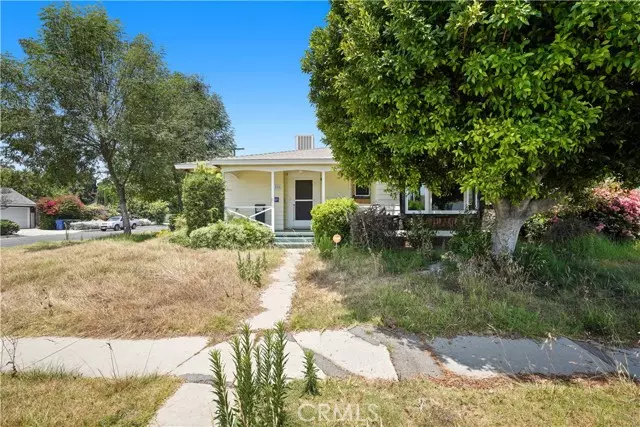 13455 Bassett Street, Valley Glen, CA 91405