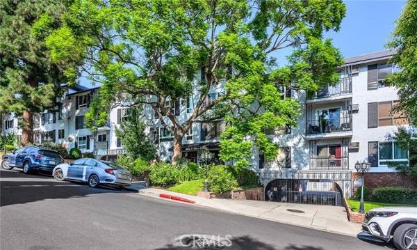 1222 N Olive Drive #213, West Hollywood, CA 90069