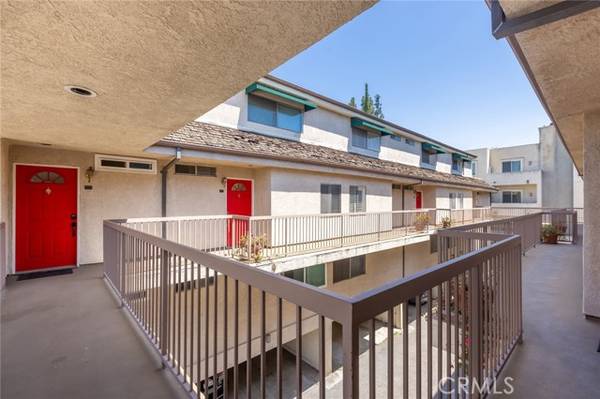 Studio City, CA 91604,4660 Coldwater Canyon Avenue #22