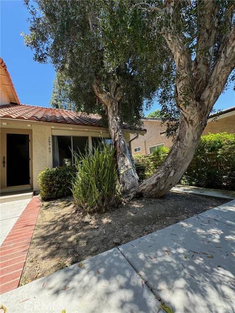 28909 Allman Street, Agoura Hills, CA 91301