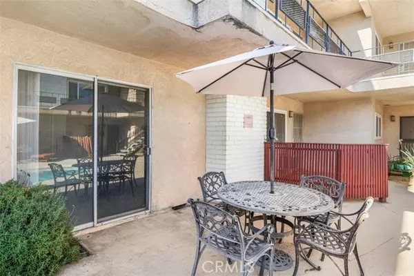 Valley Village, CA 91607,5232 Corteen Place #3