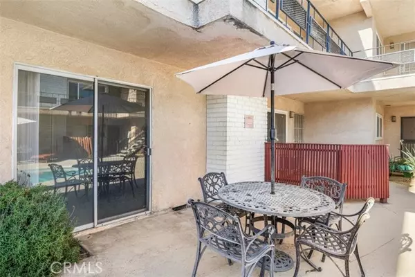 Valley Village, CA 91607,5232 Corteen Place #3