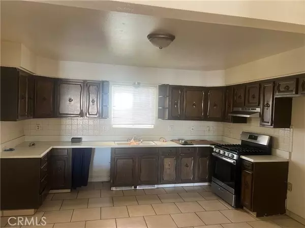 350 Lillian Drive, Barstow, CA 92311