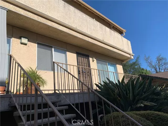 Chatsworth, CA 91311,10215 Variel Avenue #14