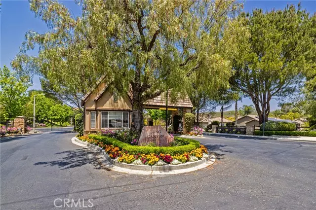 251 Knoll Ridge Road, Simi Valley, CA 93065