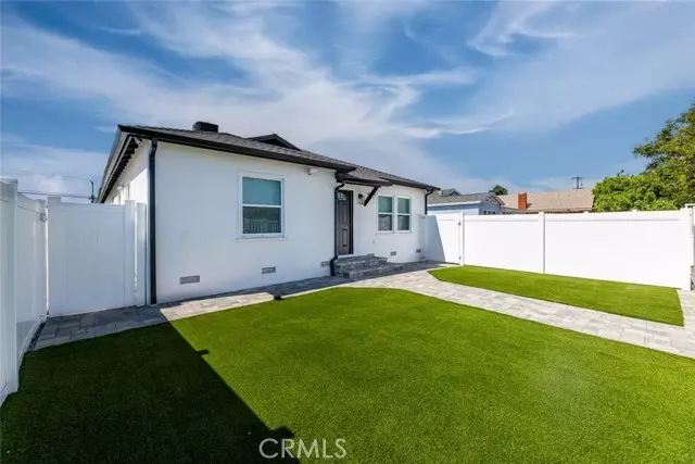 10842 Crockett Street, Sun Valley, CA 91352