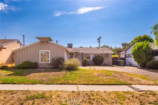 6922 Burnet Avenue, Van Nuys, CA 91405