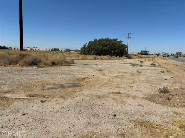 39227 Sierra Highway, Palmdale, CA 93550