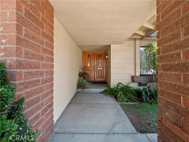 23526 Heather Knolls Place, Newhall, CA 91321