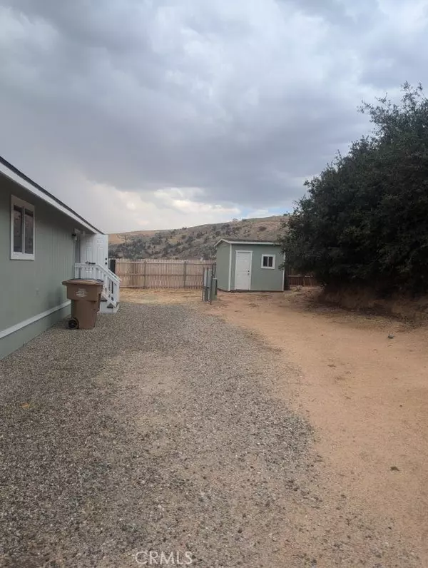 Lebec, CA 93243,657 Lebec Rd. #22