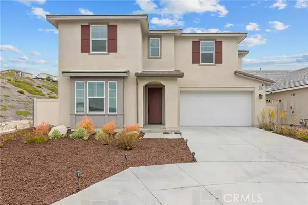 Saugus, CA 91350,28590 Daybreak Way