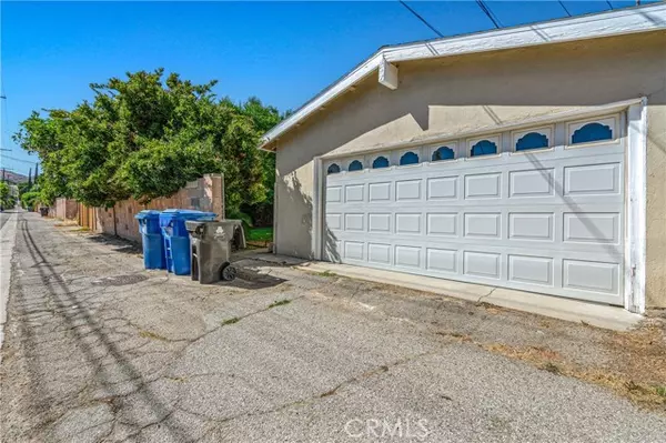 West Hills, CA 91307,24154 Vanowen Street