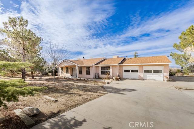 32019 Crystalaire Drive, Llano, CA 93544