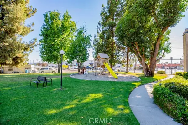 9250 Sunland Boulevard #17, Sun Valley, CA 91352