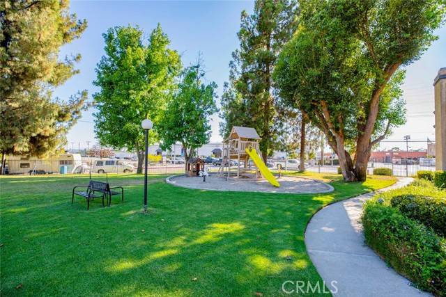 9250 Sunland Boulevard #17, Sun Valley, CA 91352