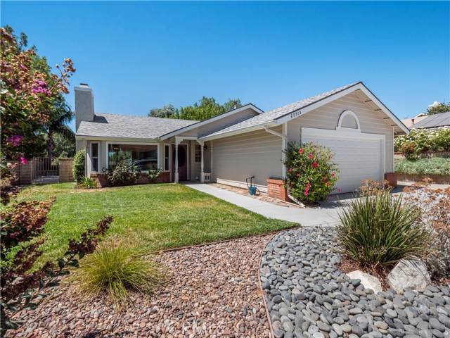 27715 Carnegie Avenue, Saugus, CA 91350