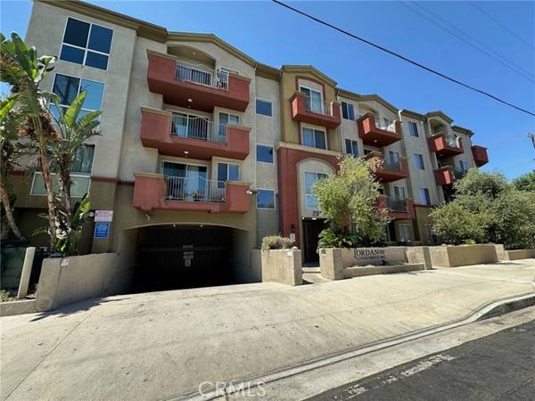 7551 Jordan Avenue #205, Canoga Park, CA 91303