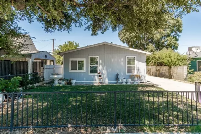 Newhall, CA 91321,22611 13th Place