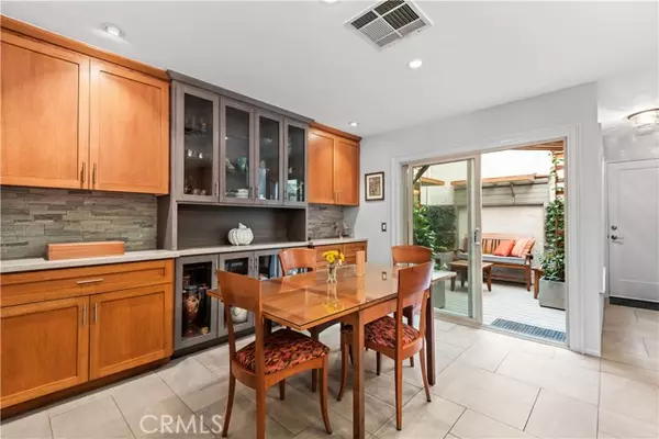 Westlake Village, CA 91362,328 Via Colinas