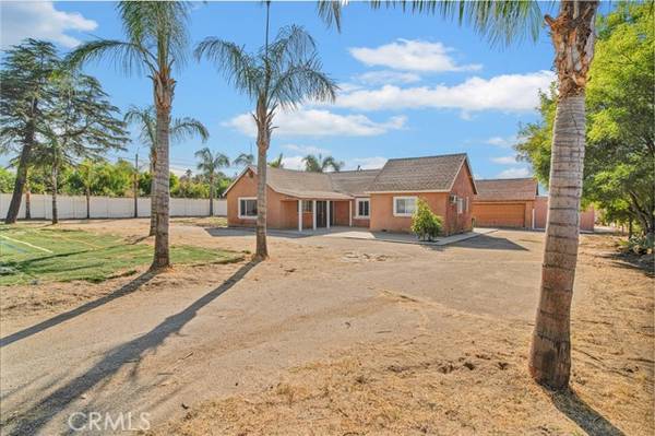 14662 Bledsoe Street, Sylmar, CA 91342