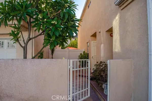 Panorama City, CA 91402,14300 Terra Bella Street #35